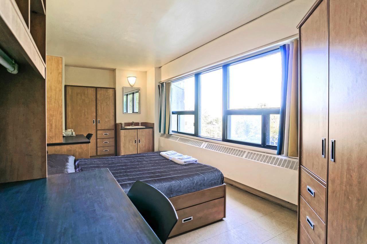 Zum Auberge D'Ete - Universite De Montreal Ngoại thất bức ảnh